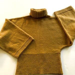 70s looking wool blend sweater by Gap, batwing arms, turtleneck